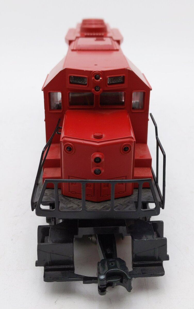 Lionel 6-18825 O Gauge Soo Line GP-38-2 Diesel Locomotive #4000 LN/Box