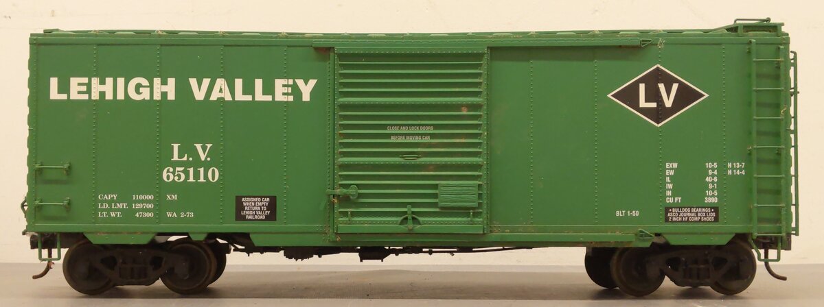 USA Trains R19215C G Lehigh Valley 40 Ft. PS-1 Simulated Steel Box Car VG/Box