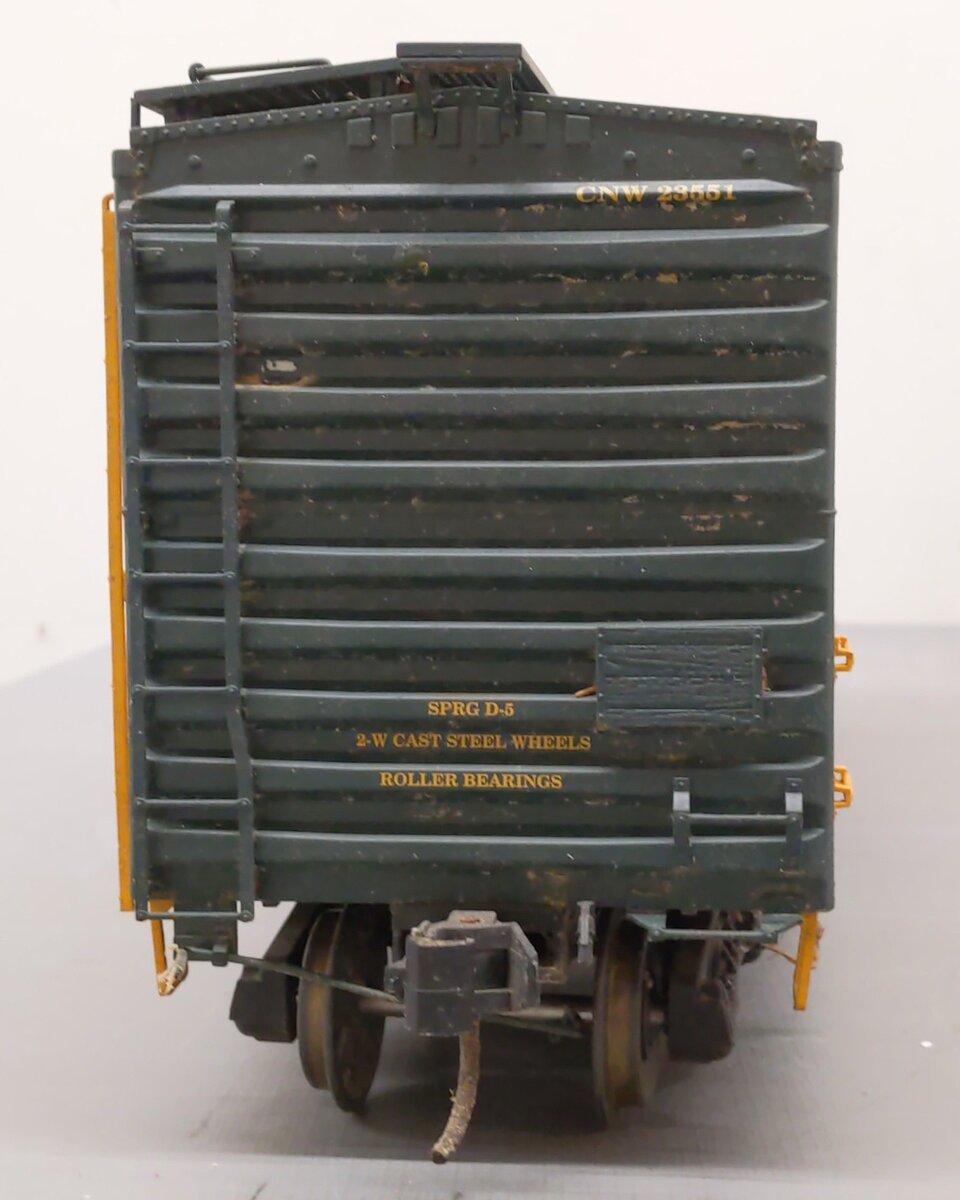 USA Trains 19212C G Chicago & North Western PS-1 Boxcar (Metal Wheels) VG/Box