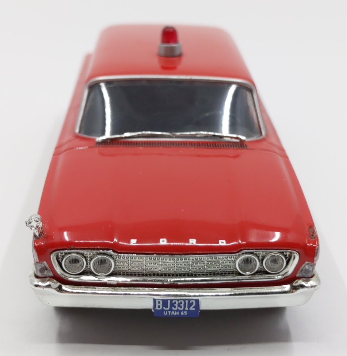 Whitebox 1:43 Diecast 1964 Ford Amblewagon VG