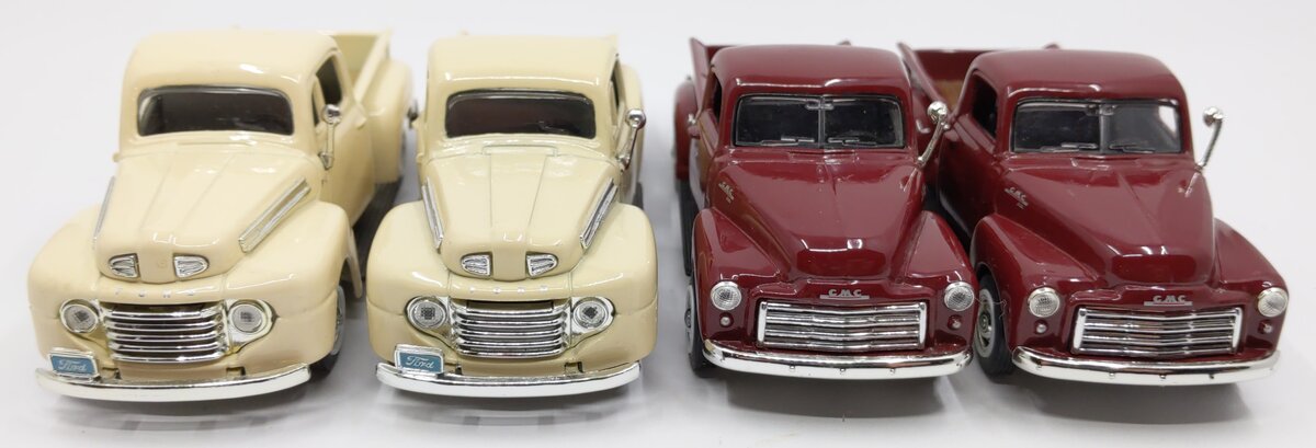 Road Signature 1:43 Diecast Ford & GMC Pick Up Trucks [4] EX/Box