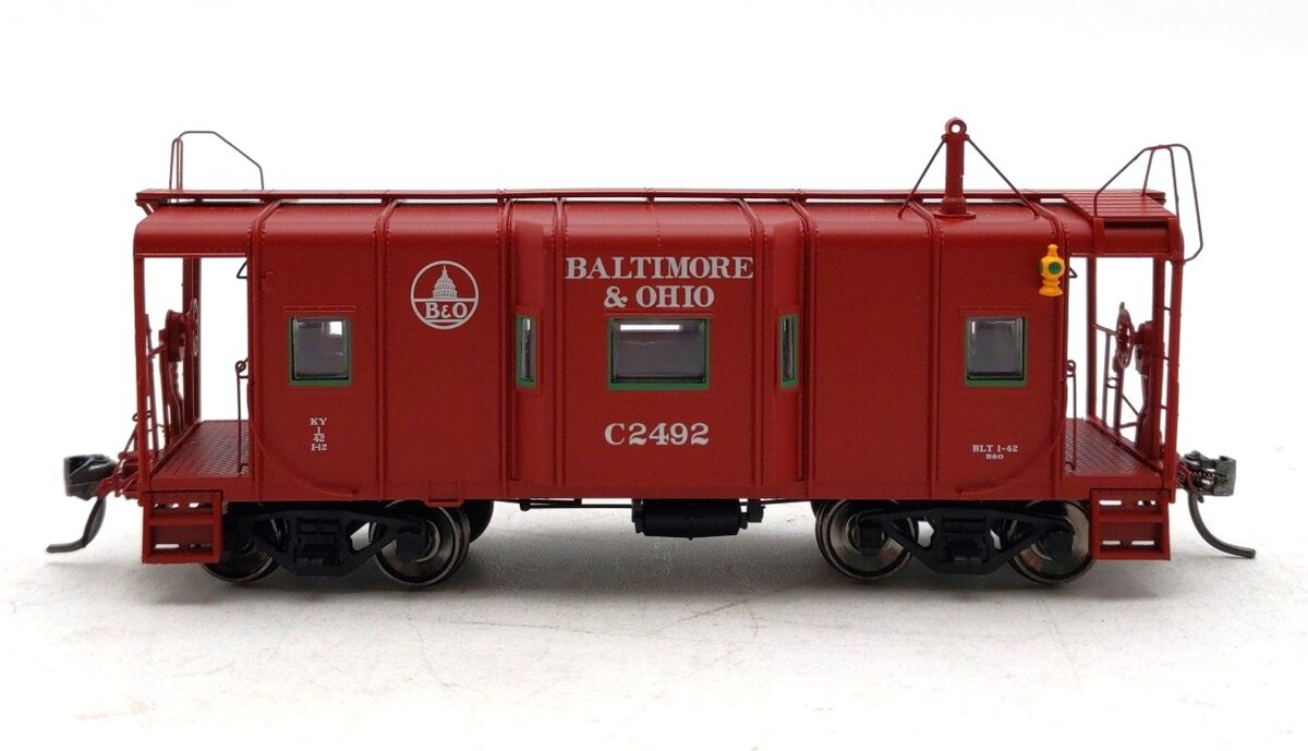 Spring Mills Depot 121201-06 HO Scale Baltimore & Ohio Wagontop Caboose #C2492 LN/Box