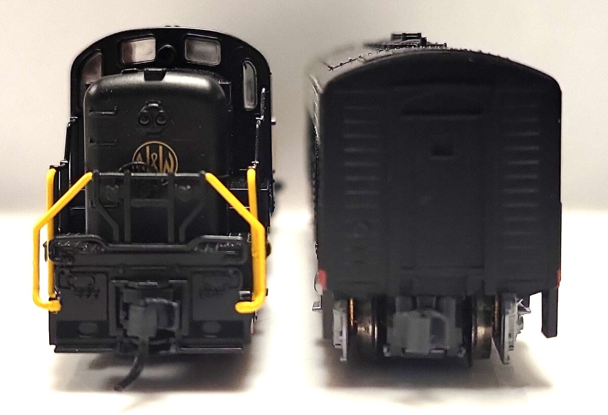 Atlas & Kato N Scale Diesel Locomotives: 300, 8082 [2] EX