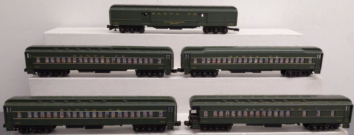 Williams 2402 O Gauge Santa Fe Madison 5-Car Passenger Set EX/Box