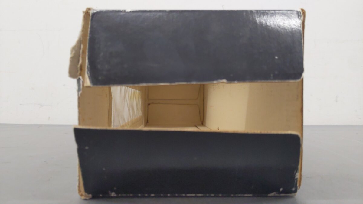 Aristo-Craft 41112 Rio Grande Covered Gondola/Box