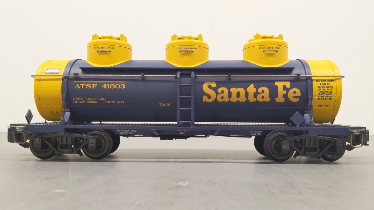 Aristo-Craft 41603 Santa Fe Triple Dome Tank Car EX/Box