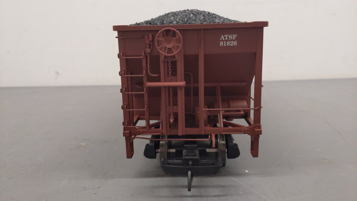 USA Trains R14002 G Santa Fe 70 Ton 3 Bay Coal Hoppers (Mineral Brown) EX/Box