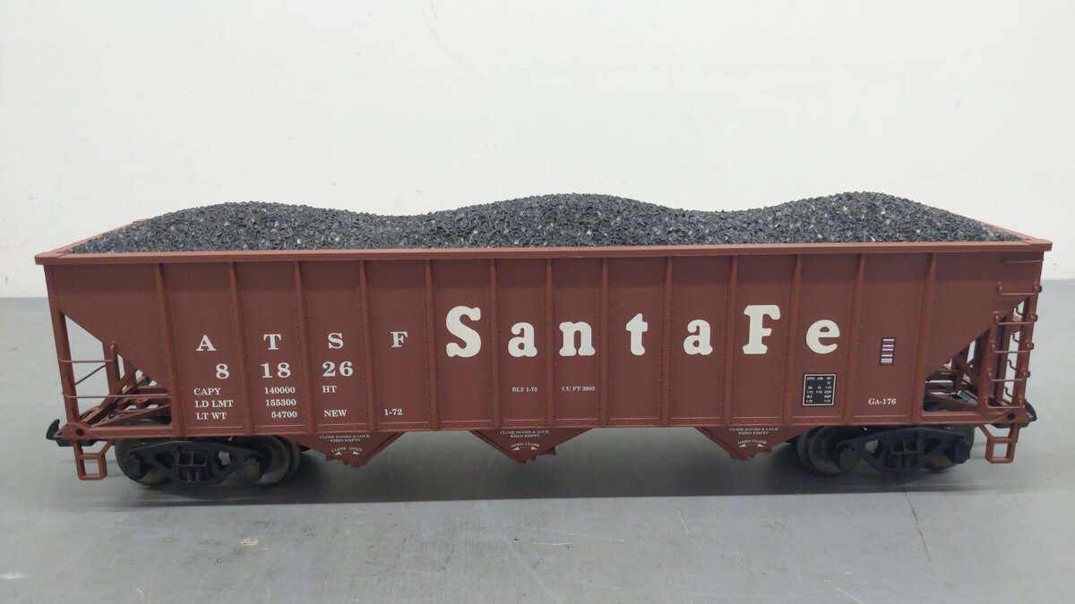 USA Trains R14002 G Santa Fe 70 Ton 3 Bay Coal Hoppers (Mineral Brown) EX/Box