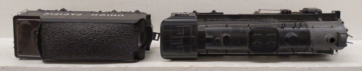 Lionel 6-28696 O UP Berkshire Jr. Steam Locomotive & Tender w/TrainSounds #2314 VG/Box