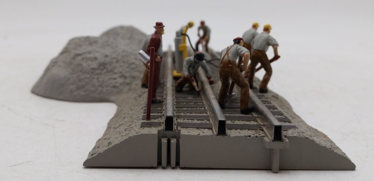 Lionel 6-37935 O Gauge Operating Track Gang EX/Box