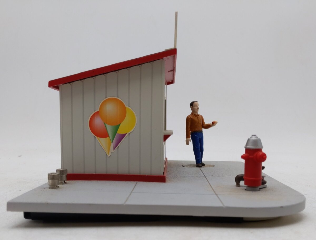 Lionel 6-14160 O Animated Frank's Hot Dog Stand EX/Box