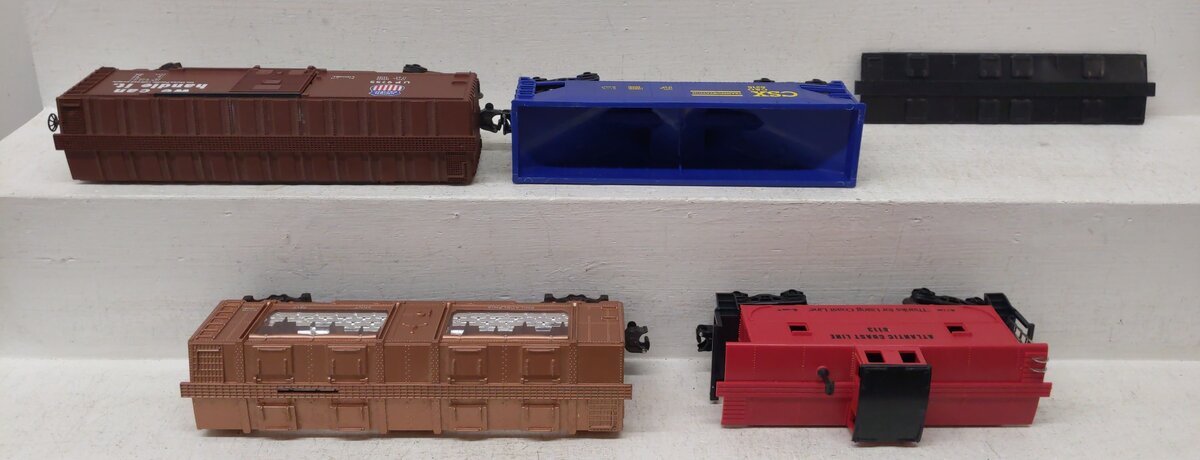K-Line/Lionel O Gauge Assorted Freight Cars- #6113/9755/6216/7515 [4] EX