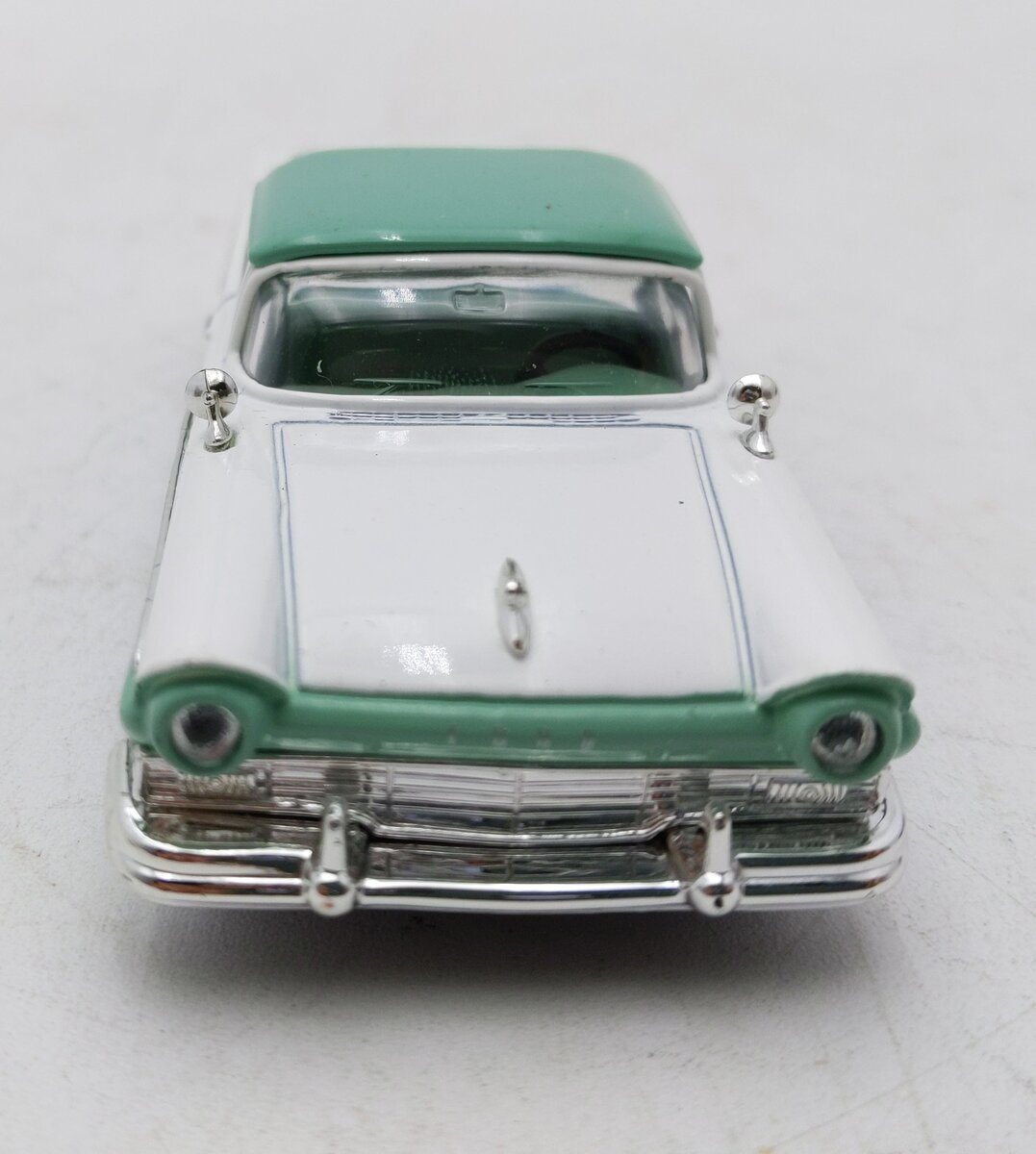 Road Signature 94243 1:43 Die Cast Mint Green & White 1957 Ford Ranchero LN/Box