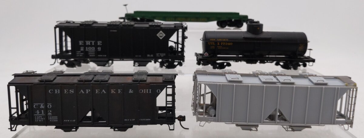 HO Scale Assorted Freight Cars- #21036/412/77340/2475 [5]