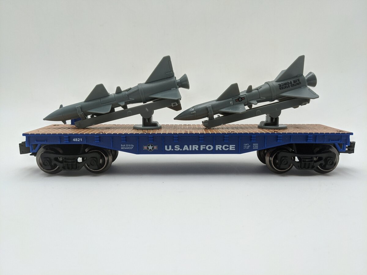 Menards 279-4490 O Scale US Airforce Flatcar w/ 2 Rockets #4121 EX