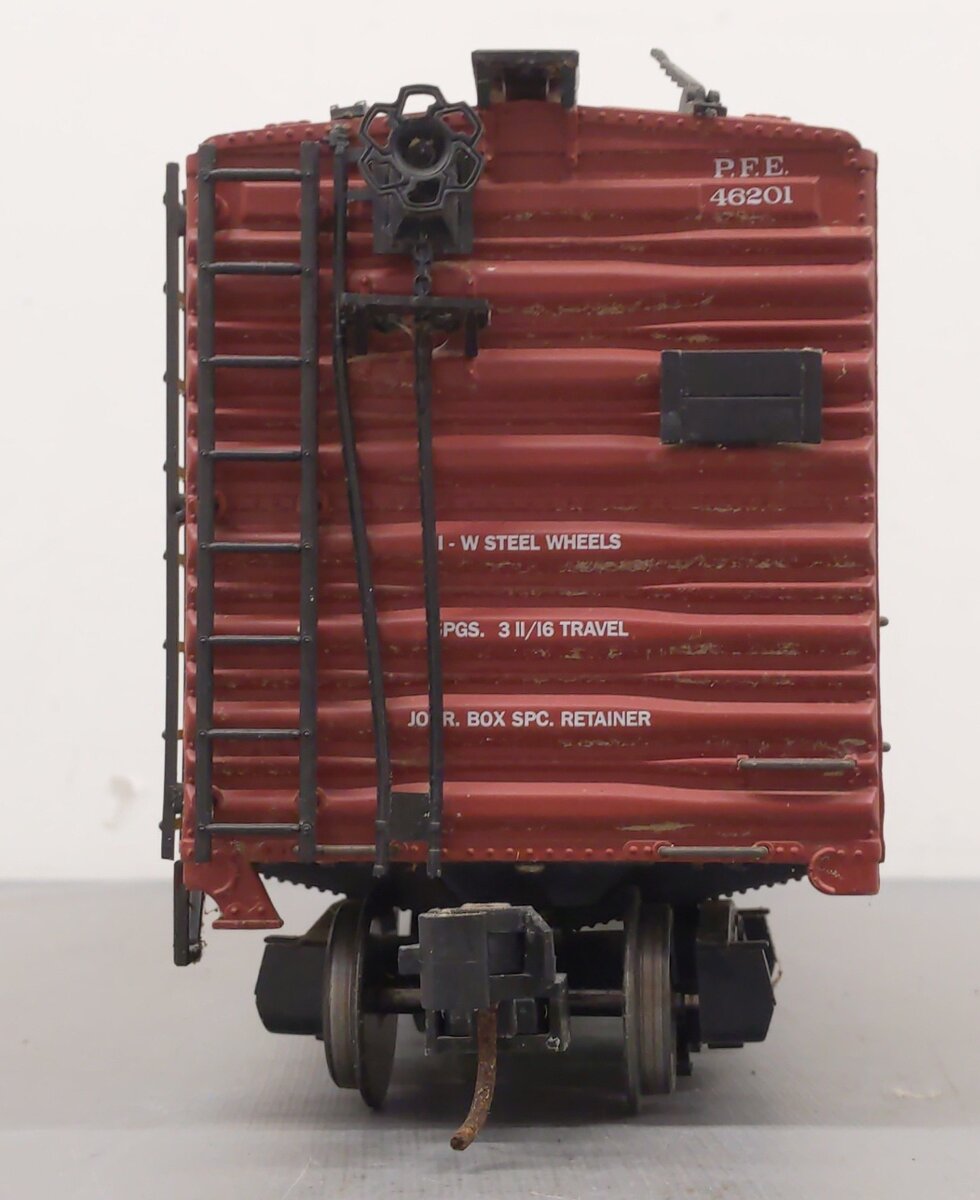 Aristo-Craft 46201 G Pacific Fruit Express Reefer (Metal Wheels) VG/Box