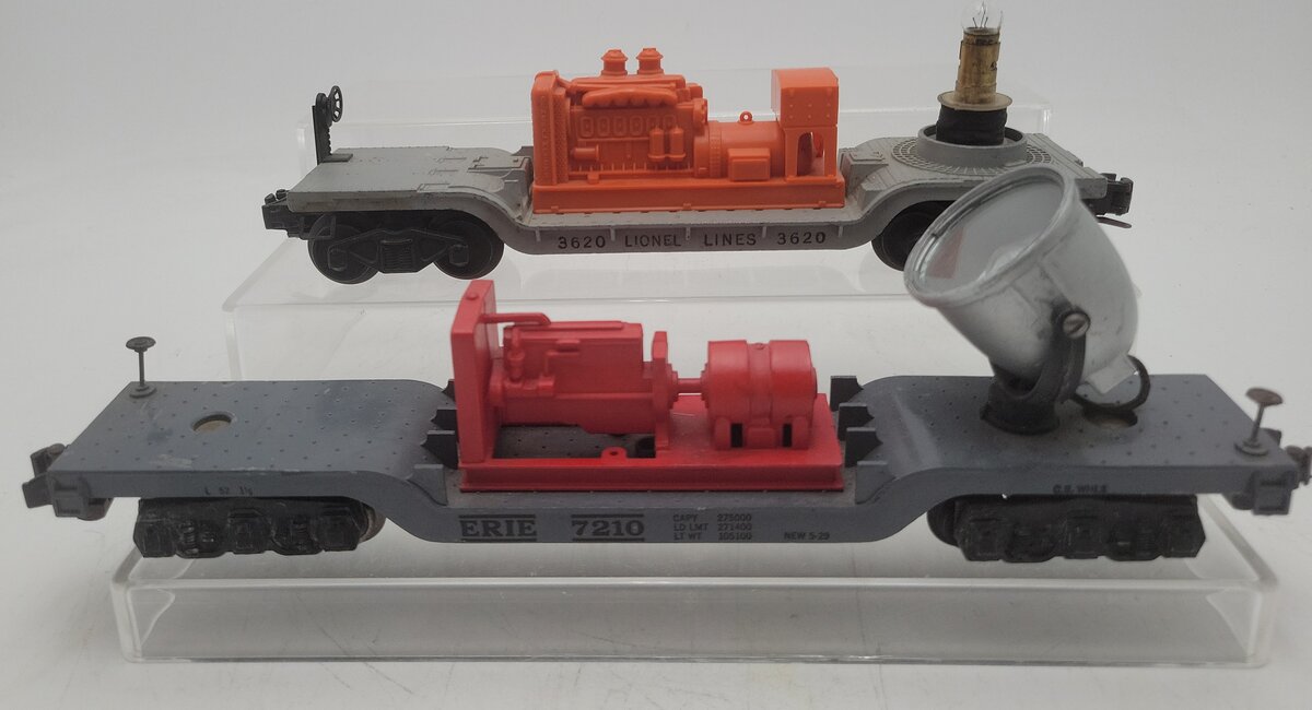 Lionel & American Flyer S and O Gauge Assorted Searchlight Cars: 7210, 3620 [2] VG