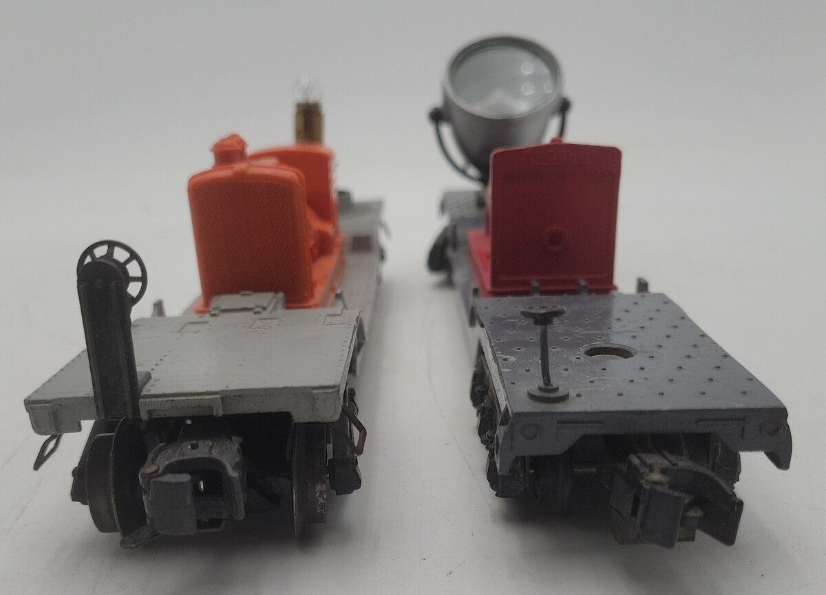Lionel & American Flyer S and O Gauge Assorted Searchlight Cars: 7210, 3620 [2] VG