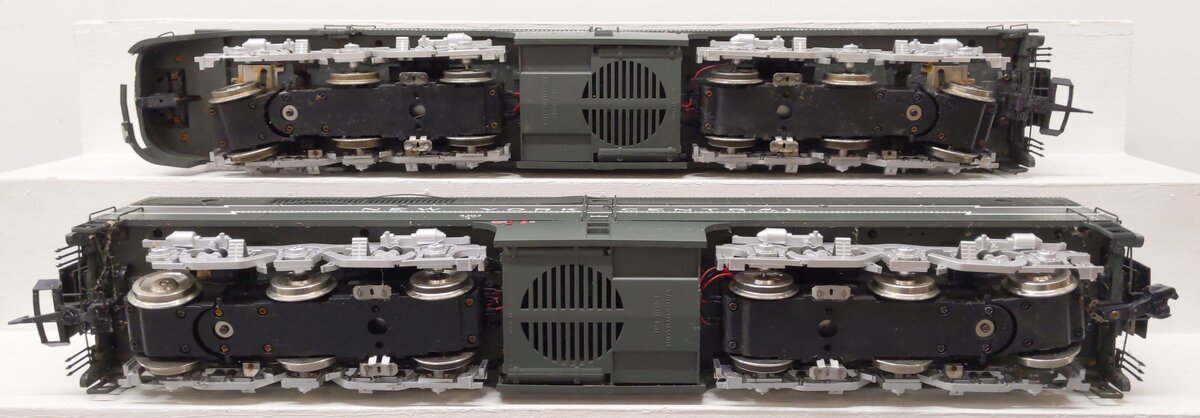 USA Trains R22502 G Scale NYC Alco PA-1/B-1 Diesel Locomotive Set #4202/4303 VG
