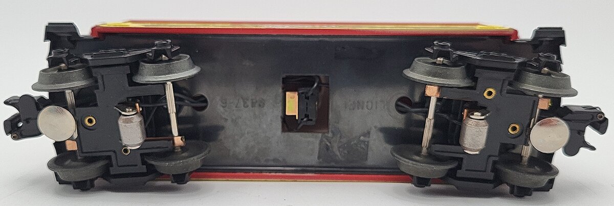 Lionel 6-16522 Circus Porthole Caboose #16522 EX