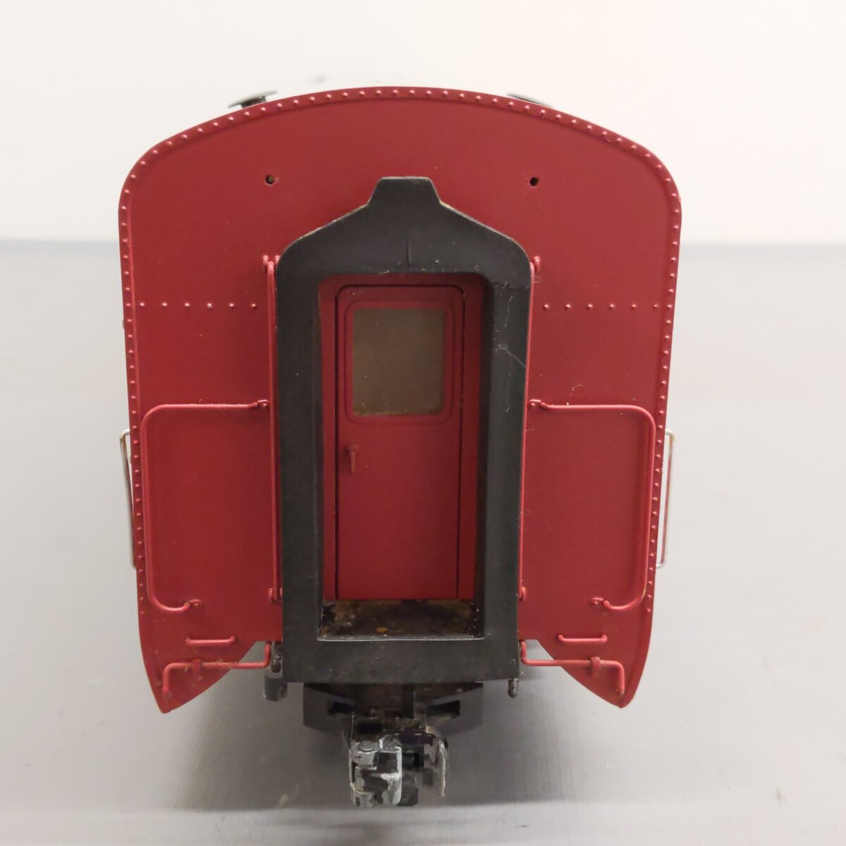 USA Trains R31094 G Southern Pacific "Daylight" Sleeper Car #1 - Metal Wheels VG