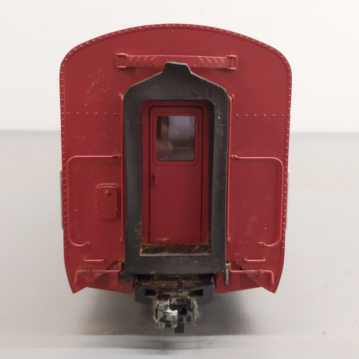 USA Trains R31094 G Southern Pacific "Daylight" Sleeper Car #1 - Metal Wheels VG