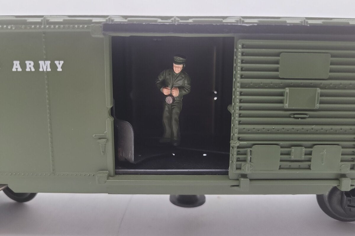 Lionel 6-26776 O Gauge US Army Operating Boxcar #26413 EX