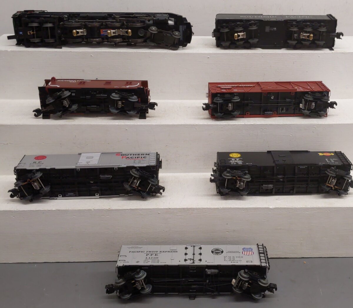 Lionel 2022130 O VISIONLINE Southern Pacific Express Stock Cars (Set of 7) EX/Box
