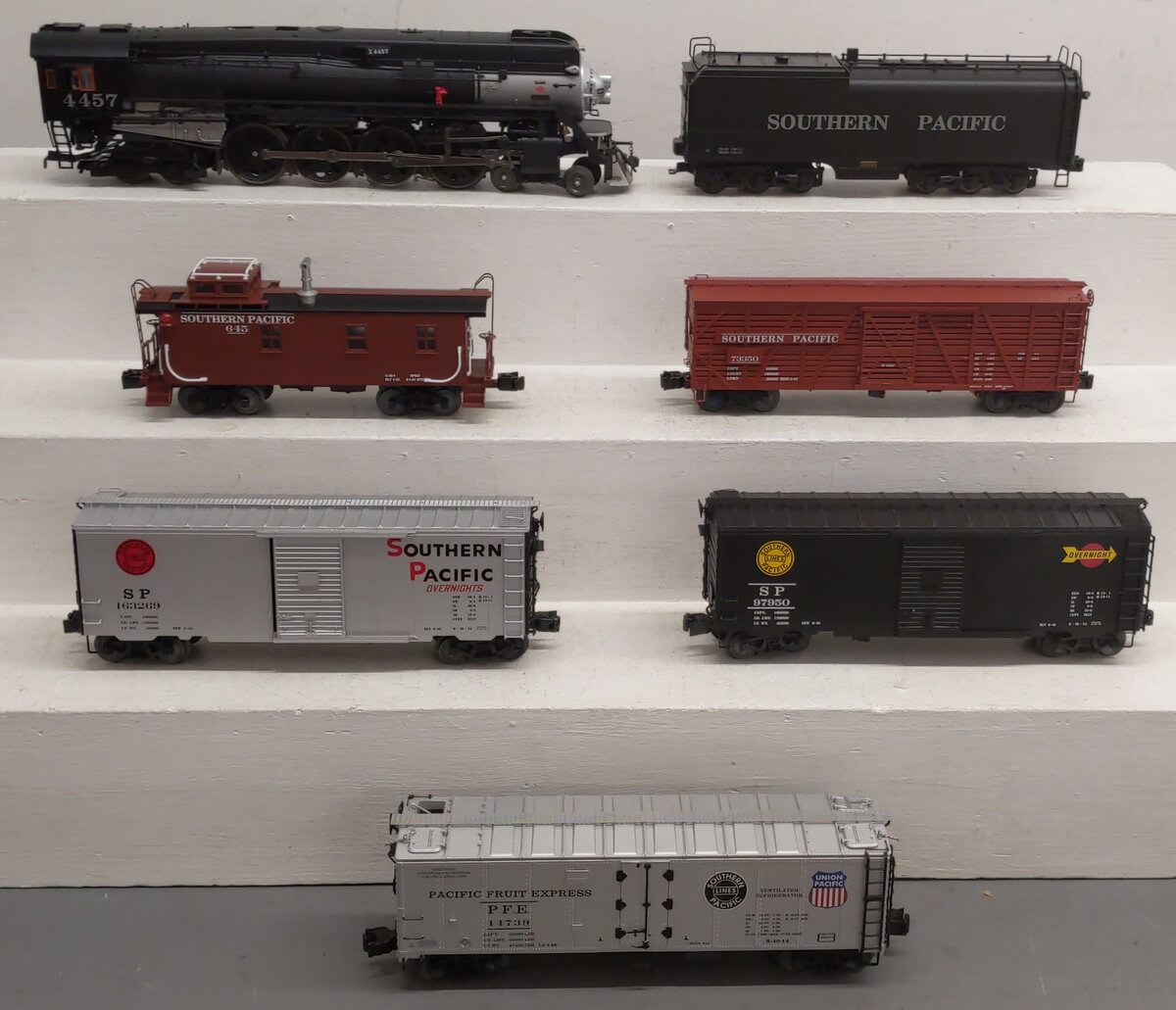 Lionel 2022130 O VISIONLINE Southern Pacific Express Stock Cars (Set of 7) EX/Box