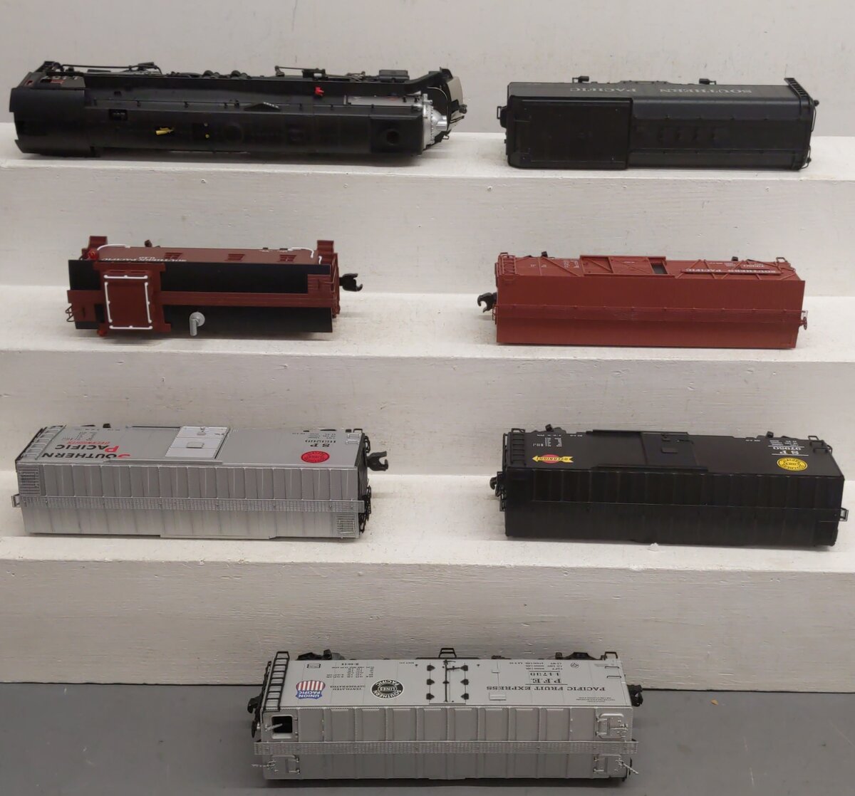 Lionel 2022130 O VISIONLINE Southern Pacific Express Stock Cars (Set of 7) EX/Box