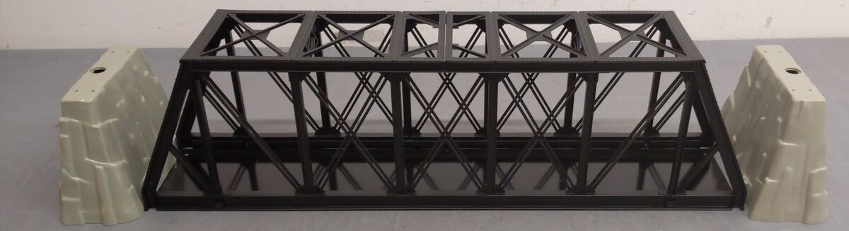 Lionel 6-12772 O Gauge Black Truss Bridge with Flasher and Piers EX/Box
