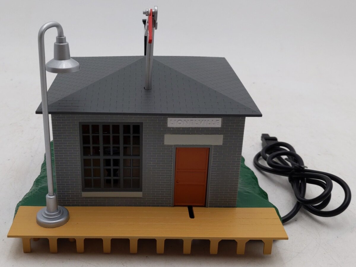 Lionel 2229030 O Plug-Expand-Play Train Orders Building LN/Box