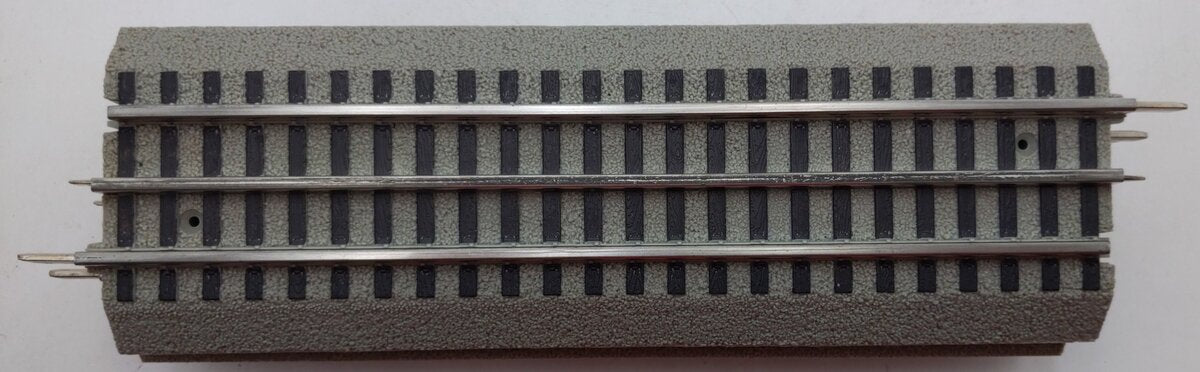 Lionel 6-12032 O Scale Straight FasTrack (Pack of 4) EX/Box
