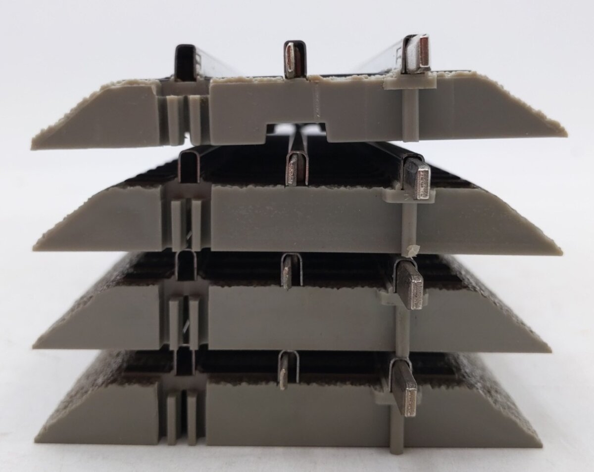 Lionel 6-12032 O Scale Straight FasTrack (Pack of 4) EX/Box