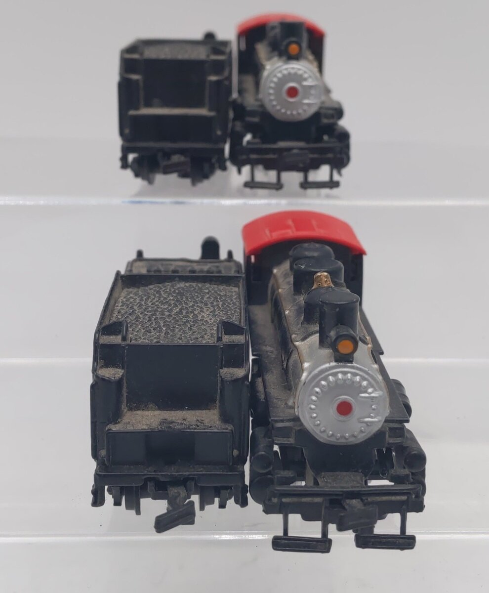 Maisto 15131 N ATSF Roaring Camp Vintage 0-6-0 Steam Loco w/ Tender [2] EX