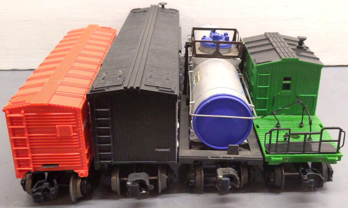 Lionel Assorted O Gauge Freight Cars: 5716, 9153, 9040, 6427 [4] VG/Box
