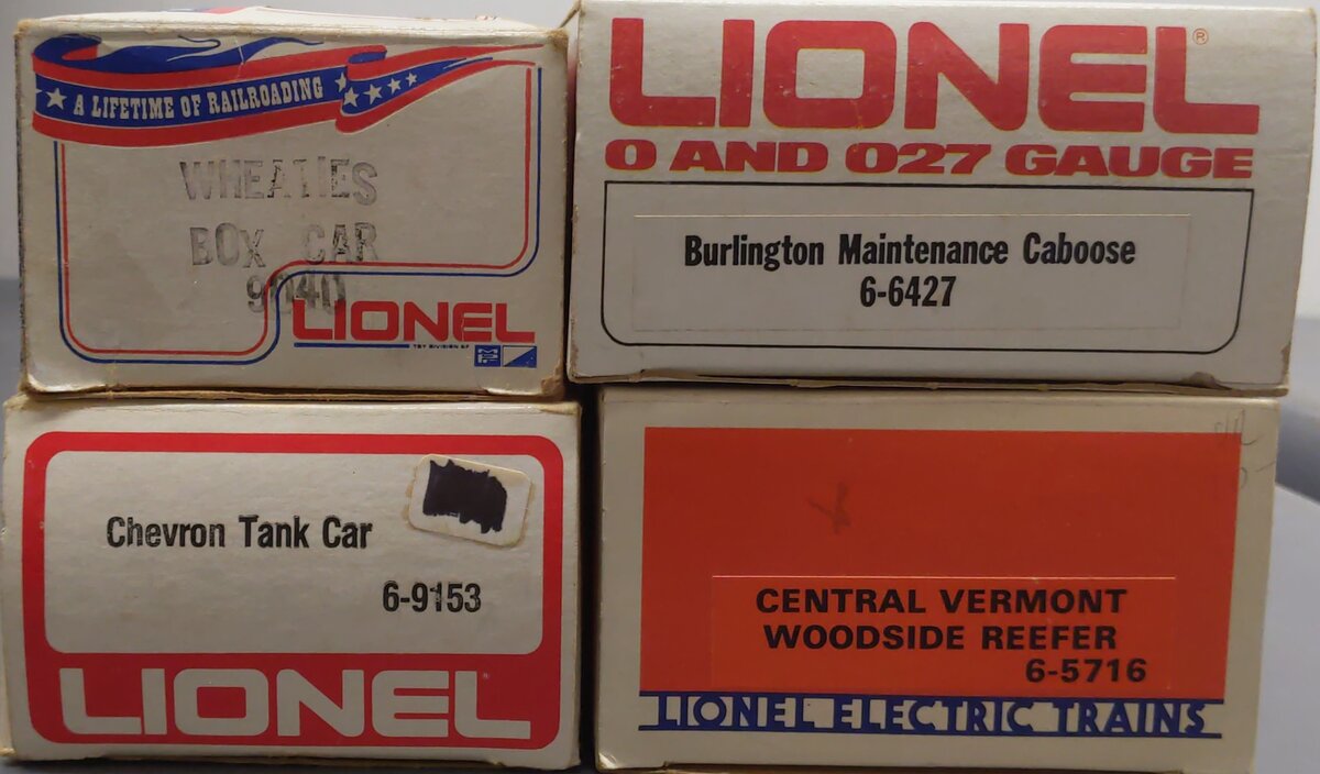 Lionel Assorted O Gauge Freight Cars: 5716, 9153, 9040, 6427 [4] VG/Box