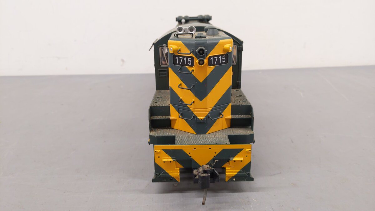 USA Trains 22104 G Chicago & North Western GP-7 Diesel Locomotive #1715 EX/Box