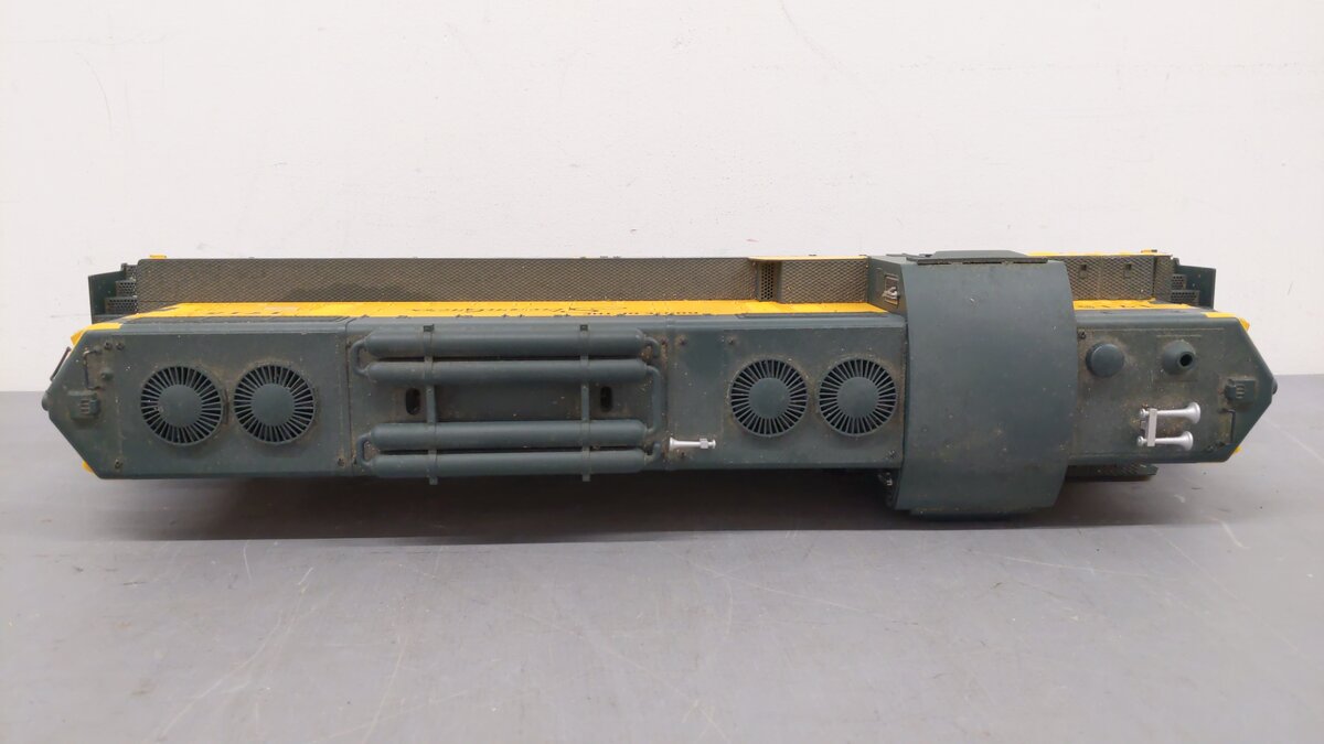 USA Trains 22104 G Chicago & North Western GP-7 Diesel Locomotive #1715 EX/Box