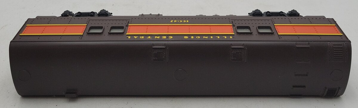 Lionel 6-16042 O Gauge Illinois Central Baggage Car NIB