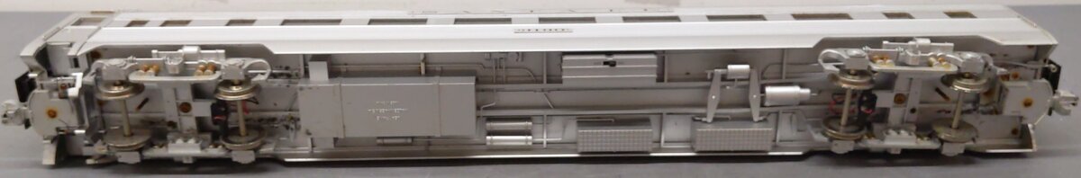 USA Trains R31002-2 G Santa Fe Aluminum Coach Car 4 #3190 VG/Box