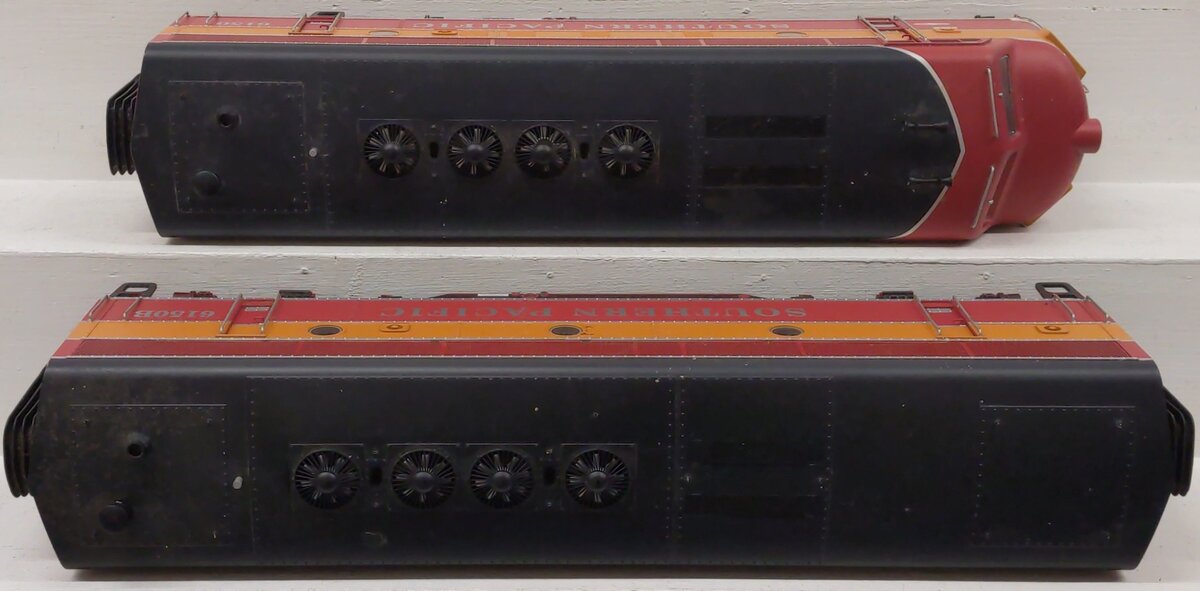 USA Trains R22270 G Scale Southern Pacific EMD F3AB Diesel Locomotive Set #6150/Box