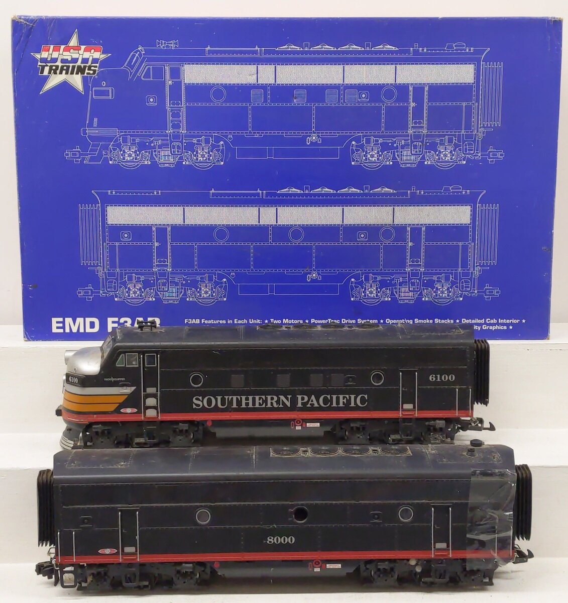 USA Trains R22261 G Scale Southern Pacific F-3 AB Diesel Units #6100/8000/Box