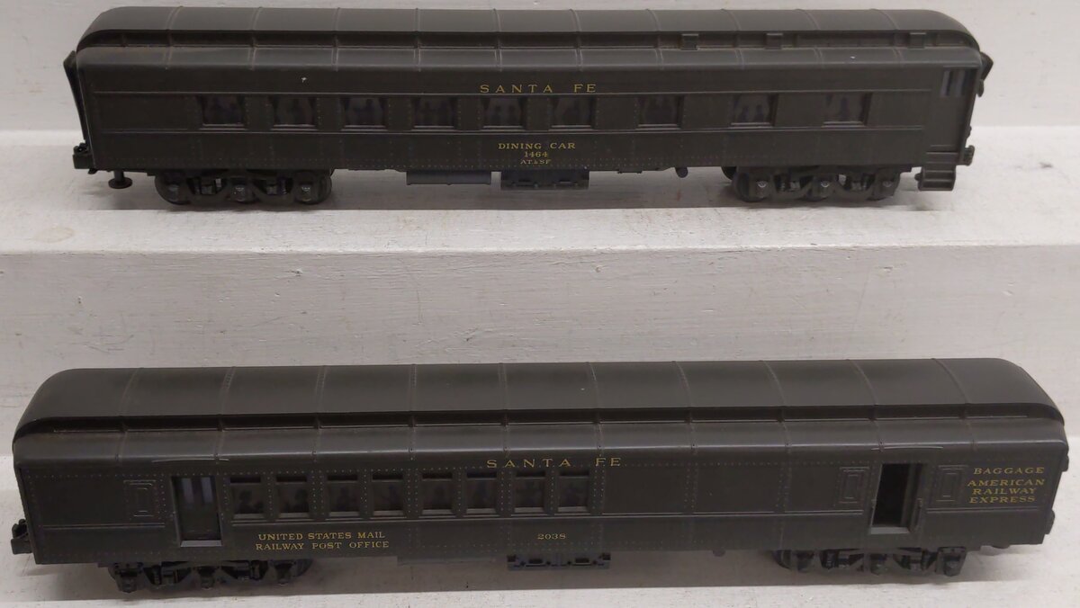 MTH 20-4107 O Santa Fe 70' Madison Combine/Diner Passenger Car Set (Set of 2) VG/Box