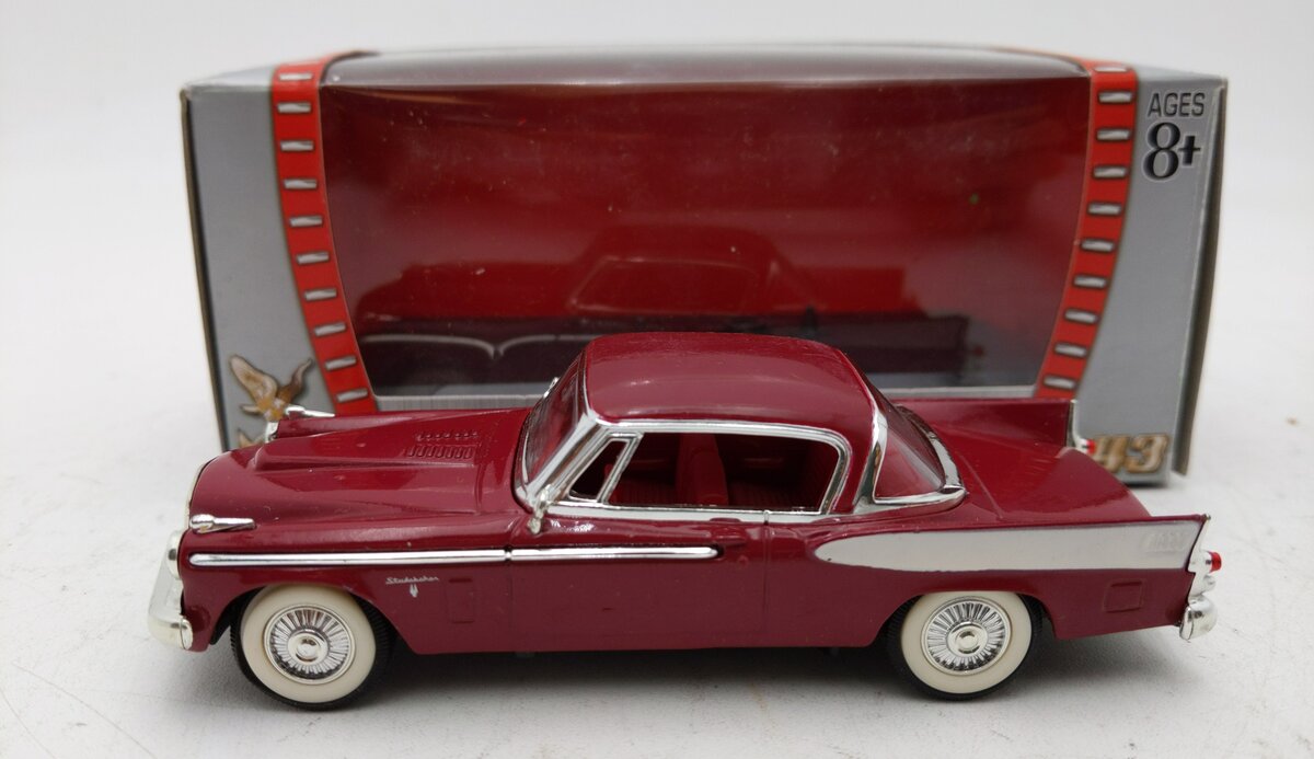 Road Signature 94254 Red 1:43 Diecast 1958 Studebaker Golden Hawk LN/Box