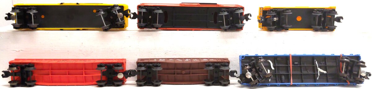 Lionel Assorted O Freight Cars: 9031, 9767, 25056, 6167-85, 9823-2, 9131 [6] VG