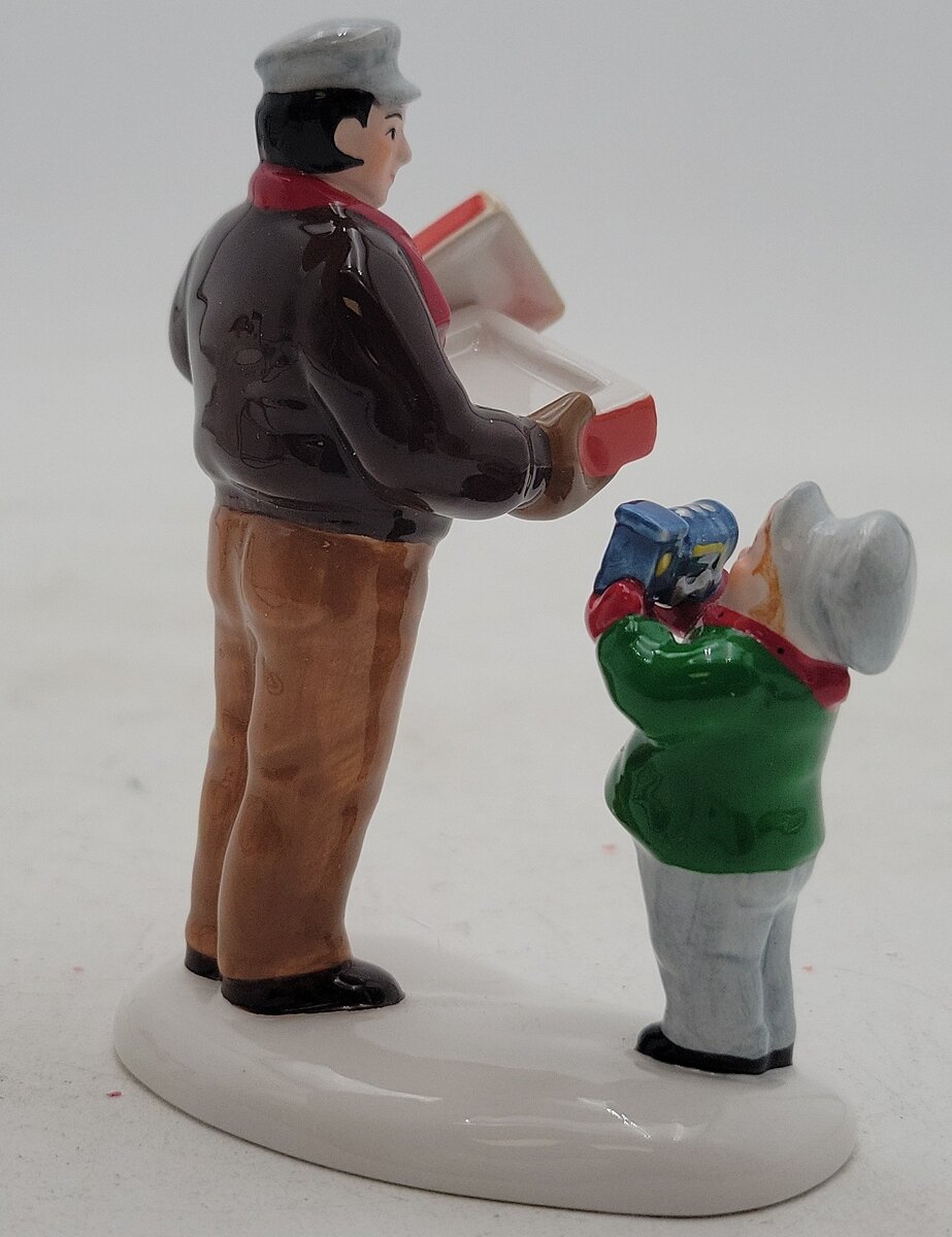 Dept 56  56.54972 Snow Village Lionel Couldn't Wait Until Christmas LN/Box