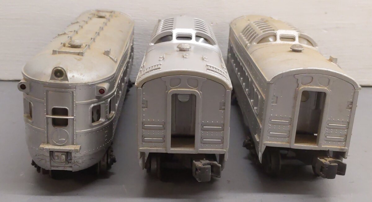 Lionel Vintage O Lionel Lines Illuminated Passenger Cars #2432,2436,2432 [3] VG