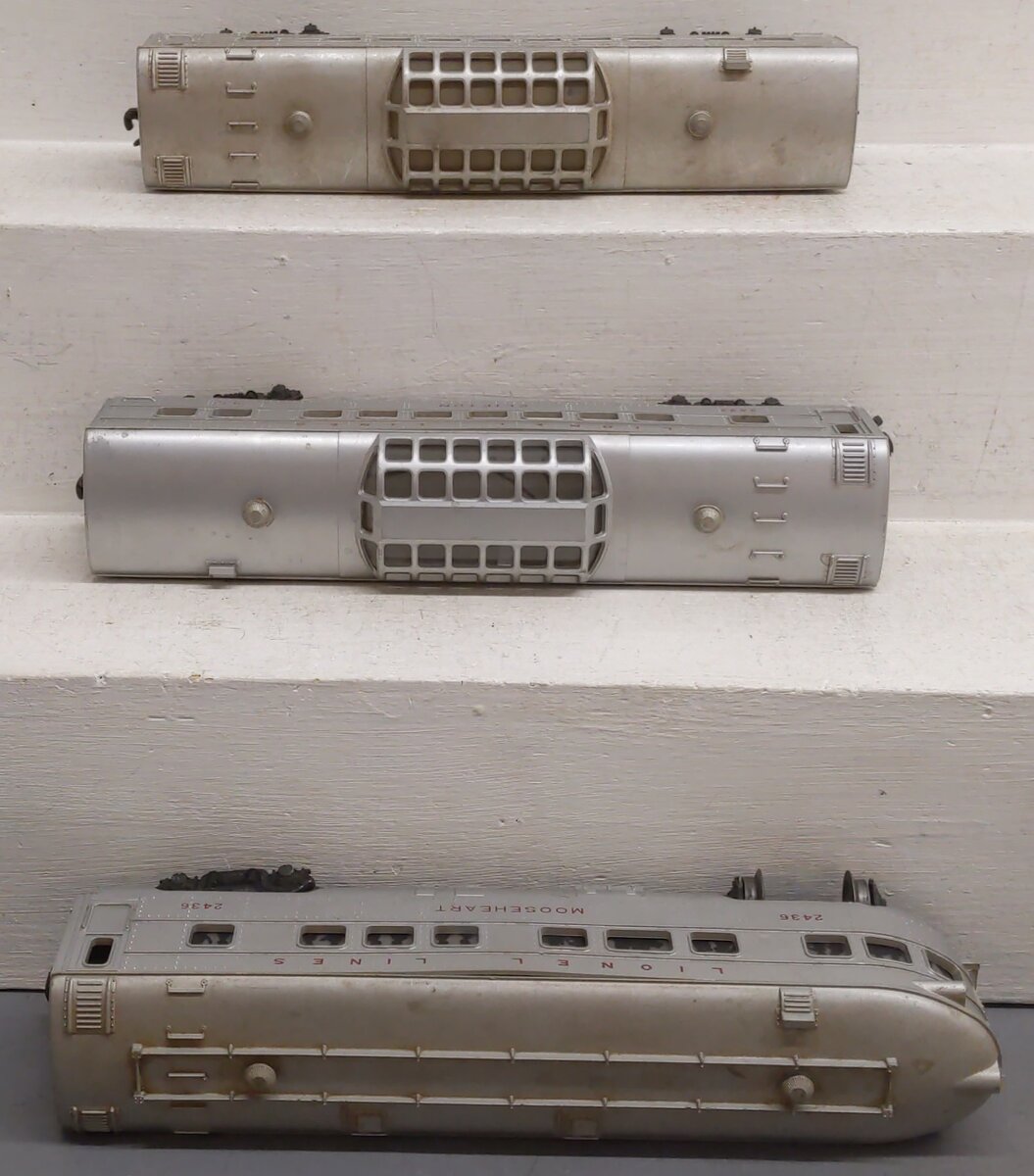 Lionel Vintage O Lionel Lines Illuminated Passenger Cars #2432,2436,2432 [3] VG