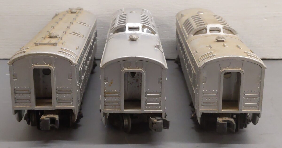 Lionel Vintage O Lionel Lines Illuminated Passenger Cars #2432,2436,2432 [3] VG